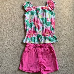 Gymboree 2 piece coordinates. Flower print top & pink shorts with bow & pockets